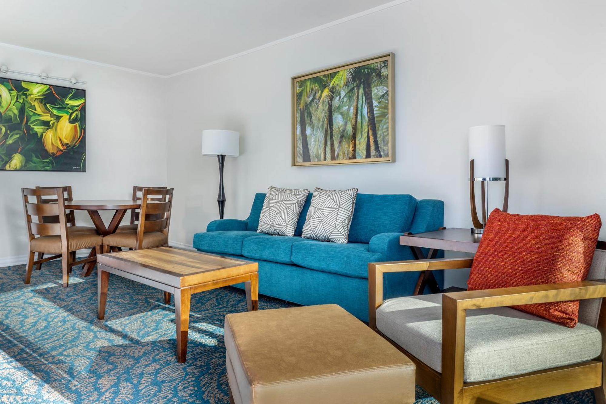 One-Bedroom King Suite with Sofa Bed and View - Lagoon Tower,1668055860:JPEG